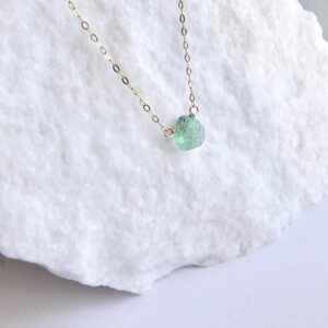 Naszyjnik mini zielony kwarc kiwi