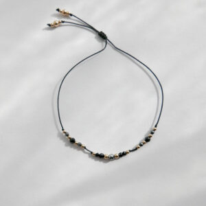 Bransoletka na sznurku hematyt i spinel Moya