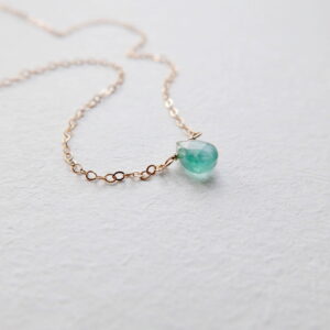 Naszyjnik ze szmaragdem mini