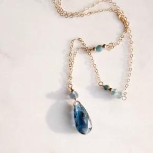 Naszyjnik kyanit szafir i apatyt unikat no. 409