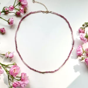 Jedwabny naszyjnik cieniowany turmalin