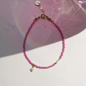 bransoletka rubin różowy z zawieszką z perłą
