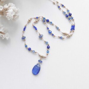 Jedwabny naszyjnik kyanit z kyanitami