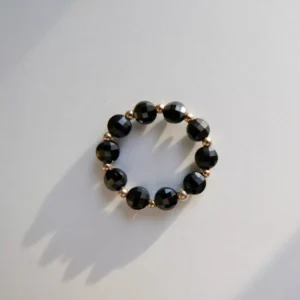 Pierścionek elastyczny gold Disc czarny spinel