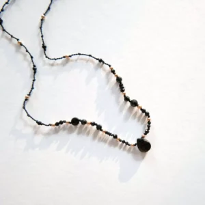 Naszyjnik silk colorshake czarny spinel no. 201